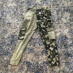 Fashion nova camo jeans